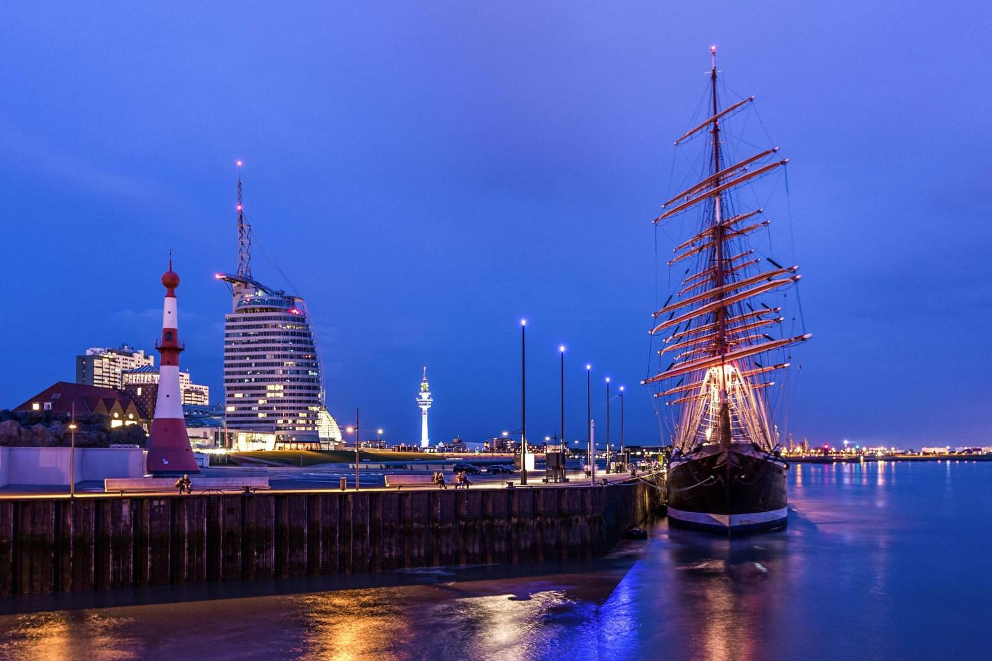 Atlantic Hotel Sail City Bremerhaven Exterior foto