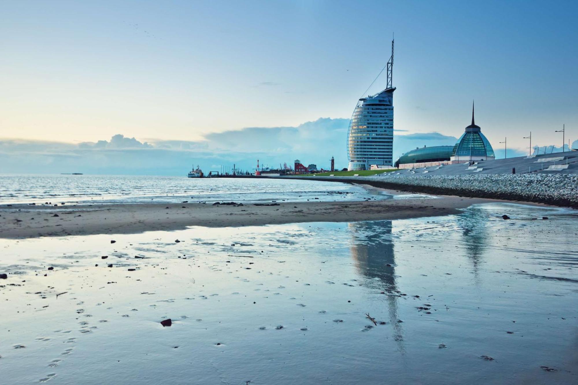 Atlantic Hotel Sail City Bremerhaven Exterior foto